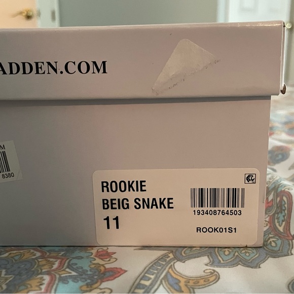 NWB Steve Madden Rookie Booties - Picture 4 of 4